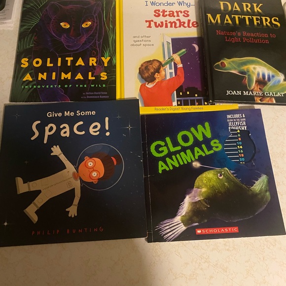 Scholastic Other - Bundle of 5 kids learning books